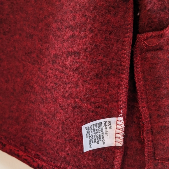 Boys Crown And Ivy winter vest - Picture 4 of 4